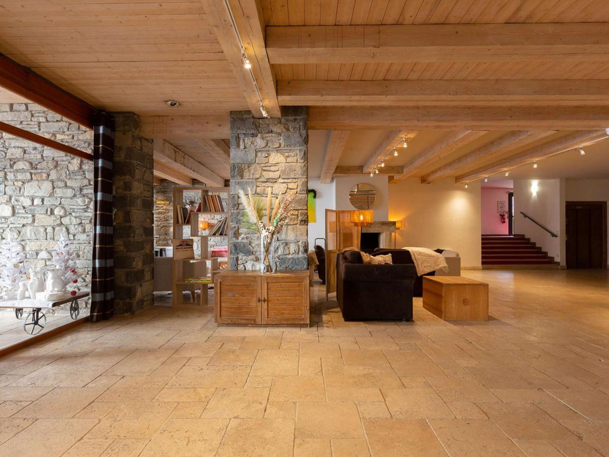 Appartement Duplex Centre Saint-Lary Avec Piscine, Sauna Et Parking - Fr-1-296-395 Eksteriør bilde